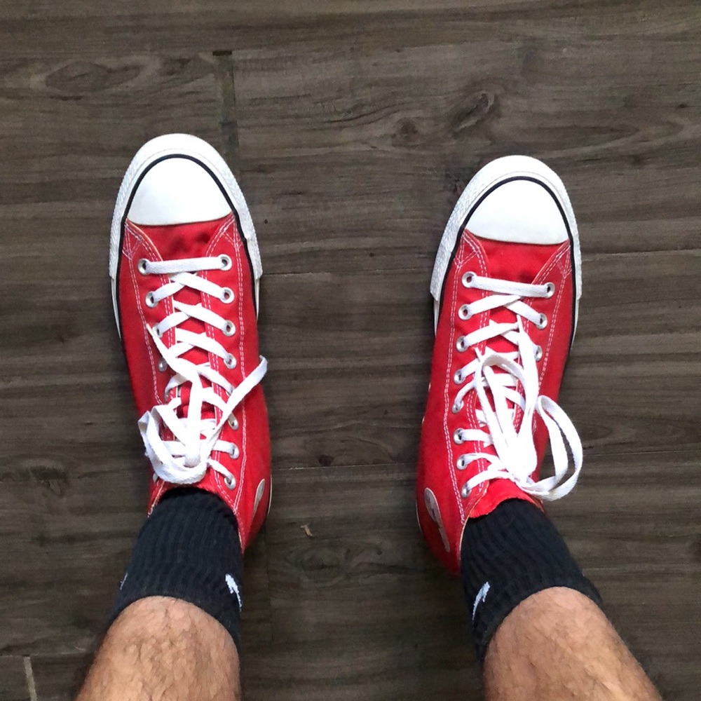 Selling this red converse! - Picture 4 of 5